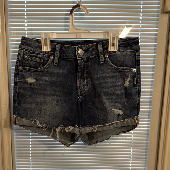 Womens Silver Distressed Suki shorts Size 27x4 - Picture 1 of 6